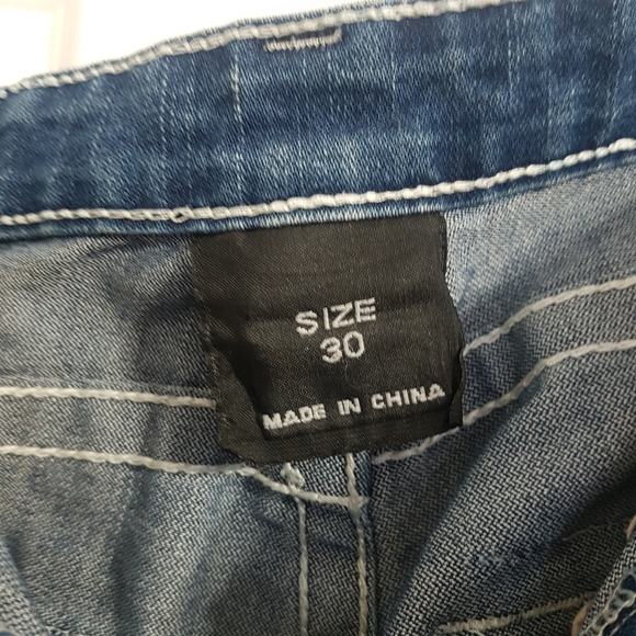 Blue Jeans - Picture 5 of 5